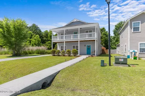 209 Robert Alan Dr, Jacksonville, NC 28546