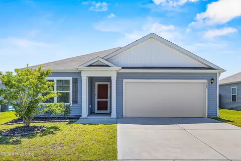 562 Draymore Dr NE, Leland, NC 28451