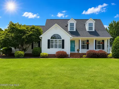 3255 Doug Dr, Kinston, NC 28504