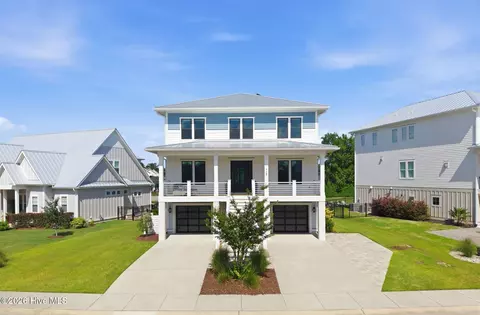 729 Waterstone Dr, Wilmington, NC 28411
