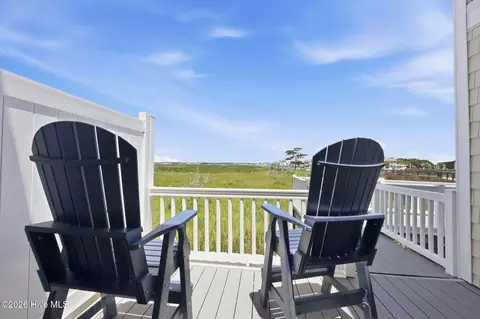 602 W Ft Macon Rd #217, Atlantic Beach, NC 28512