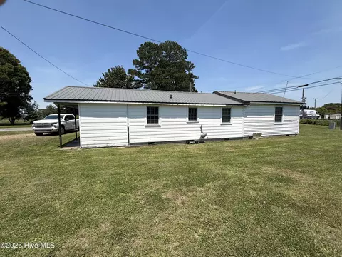 201 County Rd, Mount Olive, NC 28365 photo 9