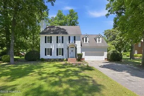 2513 Hickory St, New Bern, NC 28562
