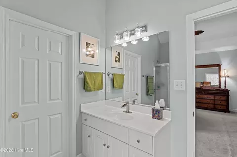 Bath - 4513 Guildford Ct, Evans, GA 30809 photo 4 of 9