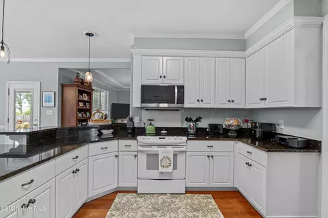 Kitchen - 4513 Guildford Ct, Evans, GA 30809 photo 5 of 7