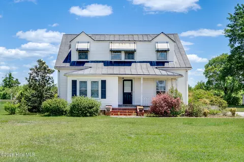 1352 Cornwallis Rd, Rose Hill, NC 28458