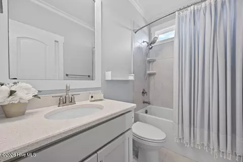 Bath - 170 Jackline Dr, Hampstead, NC 28443 photo 1 of 4