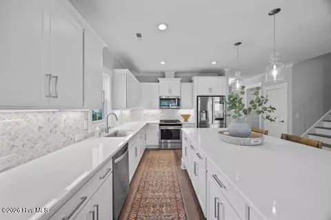 Kitchen - 170 Jackline Dr, Hampstead, NC 28443 photo 2 of 2