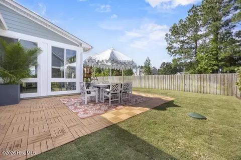 Exterior - 170 Jackline Dr, Hampstead, NC 28443 photo 7 of 10