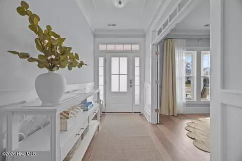 Entry Way - 170 Jackline Dr, Hampstead, NC 28443 photo 1 of 7