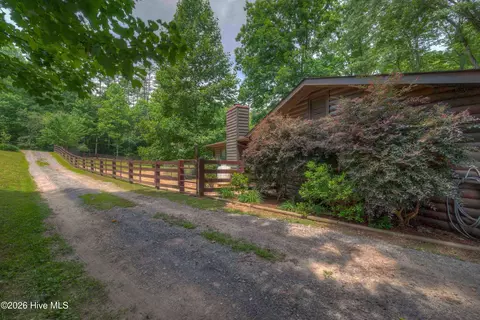 Exterior - 815 Rockridge Rd, Murphy, NC 28906 photo 13 of 15