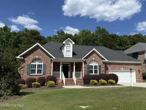 621 Blue Point Dr, Wilmington, NC 28411