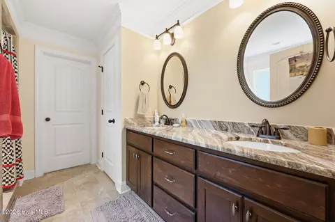 Bath - 585 Burning Tree Rd #10, Pinehurst, NC 28374 photo 6 of 7