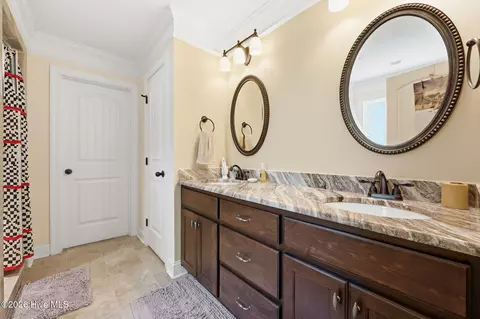 Bath - 585 Burning Tree Rd #10, Pinehurst, NC 28374 photo 5 of 6