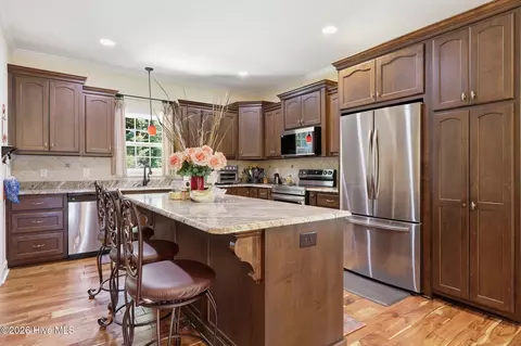 Kitchen - 585 Burning Tree Rd #10, Pinehurst, NC 28374 photo 4 of 7