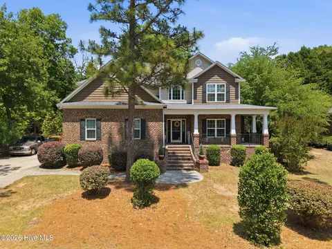 585 Burning Tree Rd #10, Pinehurst, NC 28374
