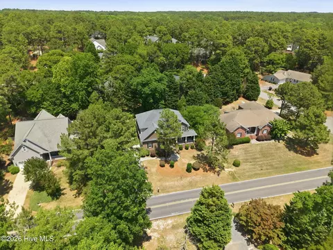 View/Area - 585 Burning Tree Rd #10, Pinehurst, NC 28374 photo 2 of 7