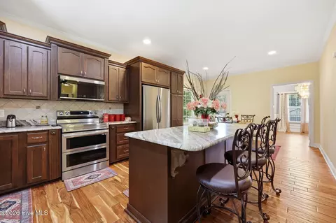 Kitchen - 585 Burning Tree Rd #10, Pinehurst, NC 28374 photo 3 of 7