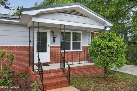 305 N 21st St, Wilmington, NC 28405