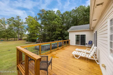Exterior - 75 Seaview Ct, Bath, NC 27808 photo 7 of 9