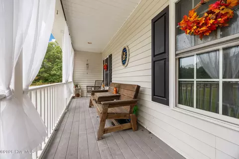 Exterior - 75 Seaview Ct, Bath, NC 27808 photo 4 of 9