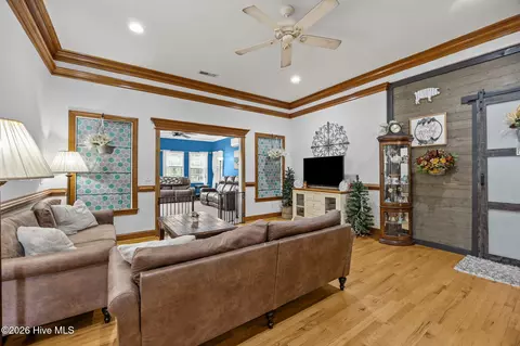 Living - 75 Seaview Ct, Bath, NC 27808 photo 1 of 2