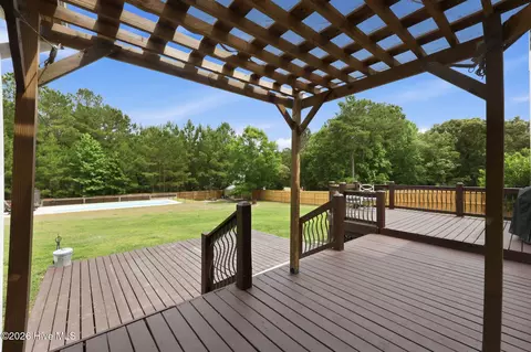 Exterior - 209 Middle Ridge Dr, Hubert, NC 28539 photo 13 of 18