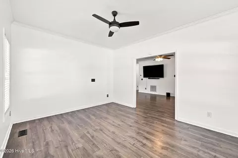 Living - 209 Middle Ridge Dr, Hubert, NC 28539 photo 3 of 3