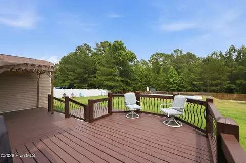 Exterior - 209 Middle Ridge Dr, Hubert, NC 28539 photo 16 of 18