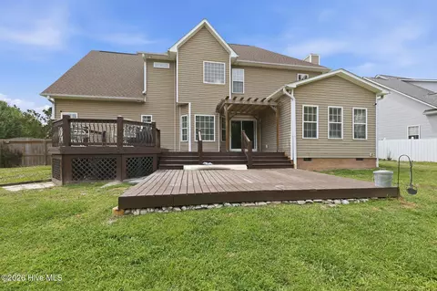 Exterior - 209 Middle Ridge Dr, Hubert, NC 28539 photo 12 of 18