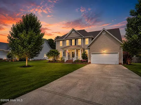 Exterior - 209 Middle Ridge Dr, Hubert, NC 28539 photo 2 of 7