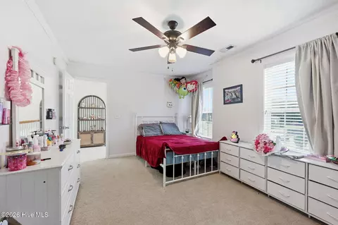 Bedroom - 209 Middle Ridge Dr, Hubert, NC 28539 photo 4 of 7