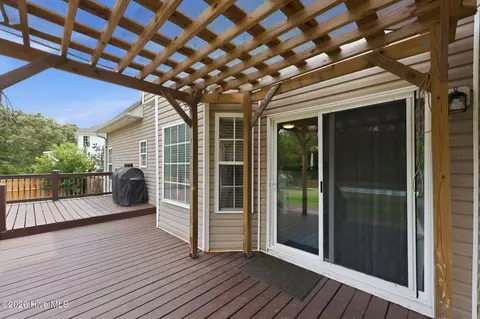 Exterior - 209 Middle Ridge Dr, Hubert, NC 28539 photo 14 of 18