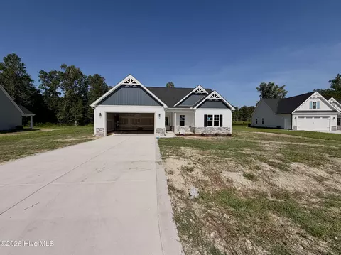 3760 Chatsworth Dr, La Grange, NC 28551