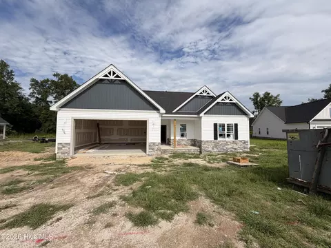 3760 Chatsworth Dr, La Grange, NC 28551