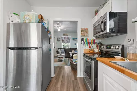 Kitchen - 919 West St, Smithfield, NC 27577 photo 6 of 6