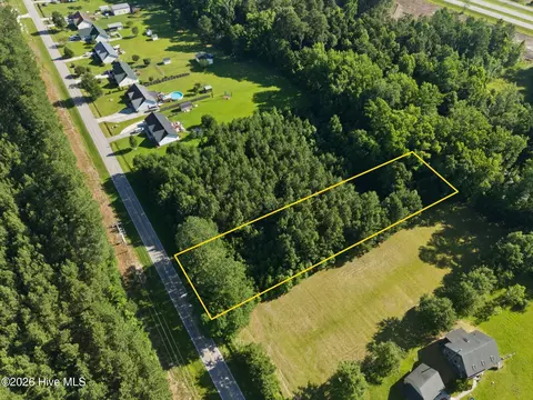 4950 Wilcox Rd, New Bern, NC 28562