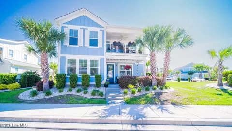 2055 Manor Parc Dr, Calabash, NC 28467