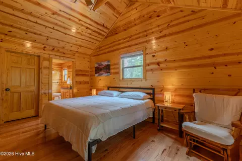 Bedroom - 122 Woodcrest Dr, Murphy, NC 28906 photo 6 of 6