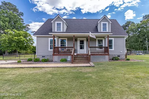 6868 Glover Rd, Elm City, NC 27822