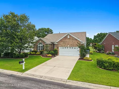 938 Meadowlands Trl NW, Calabash, NC 28467