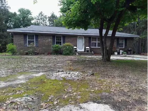 121 Forest Pl, Aberdeen, NC 28315
