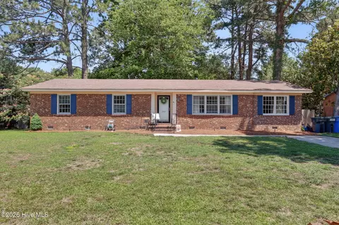 1808 Oakdale Dr W, Wilson, NC 27893