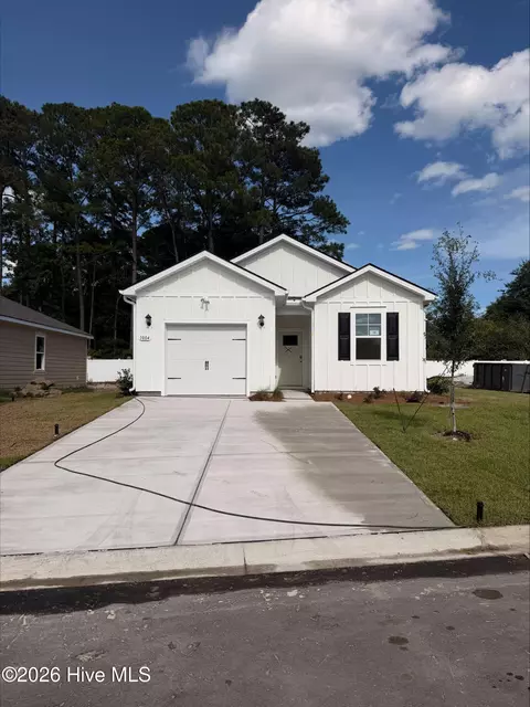1004 Caulkins Dr SW, Sunset Beach, NC 28468