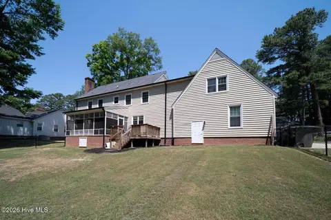 Exterior - 905 Cardinal Dr NW, Wilson, NC 27896 photo 3 of 5