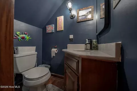 Bath - 905 Cardinal Dr NW, Wilson, NC 27896 photo 1 of 3