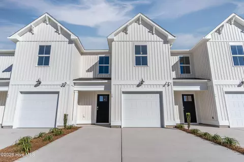 44 W Pioneer Way #125, Hampstead, NC 28443