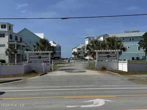 100 Ocean Bluff Dr, Atlantic Beach, NC 28512
