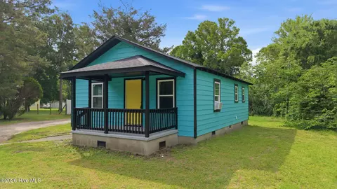 109 Bowser Ct, Plymouth, NC 27962
