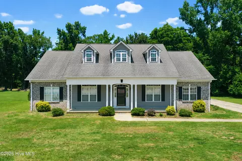 107 Olan Dr, Lumberton, NC 28360
